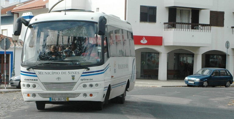 r_tra_transporte_urbano_1_980_2500.jpg
