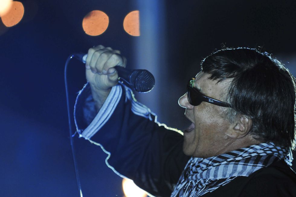 g_jcid_1_980_2500.jpg