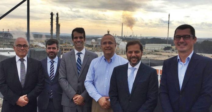 Luís-Duarte-e-António-Pedreiro-Recipneu-Arsenio-Salvador-Repsol-Filipe-Costa-Silvino-Rodrigues-e-Miguel-Borralho-AGP-ZILS-696x369.jpeg