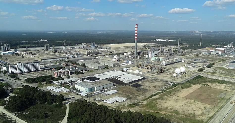 sines_8_-_refinaria_petrogal.jpg